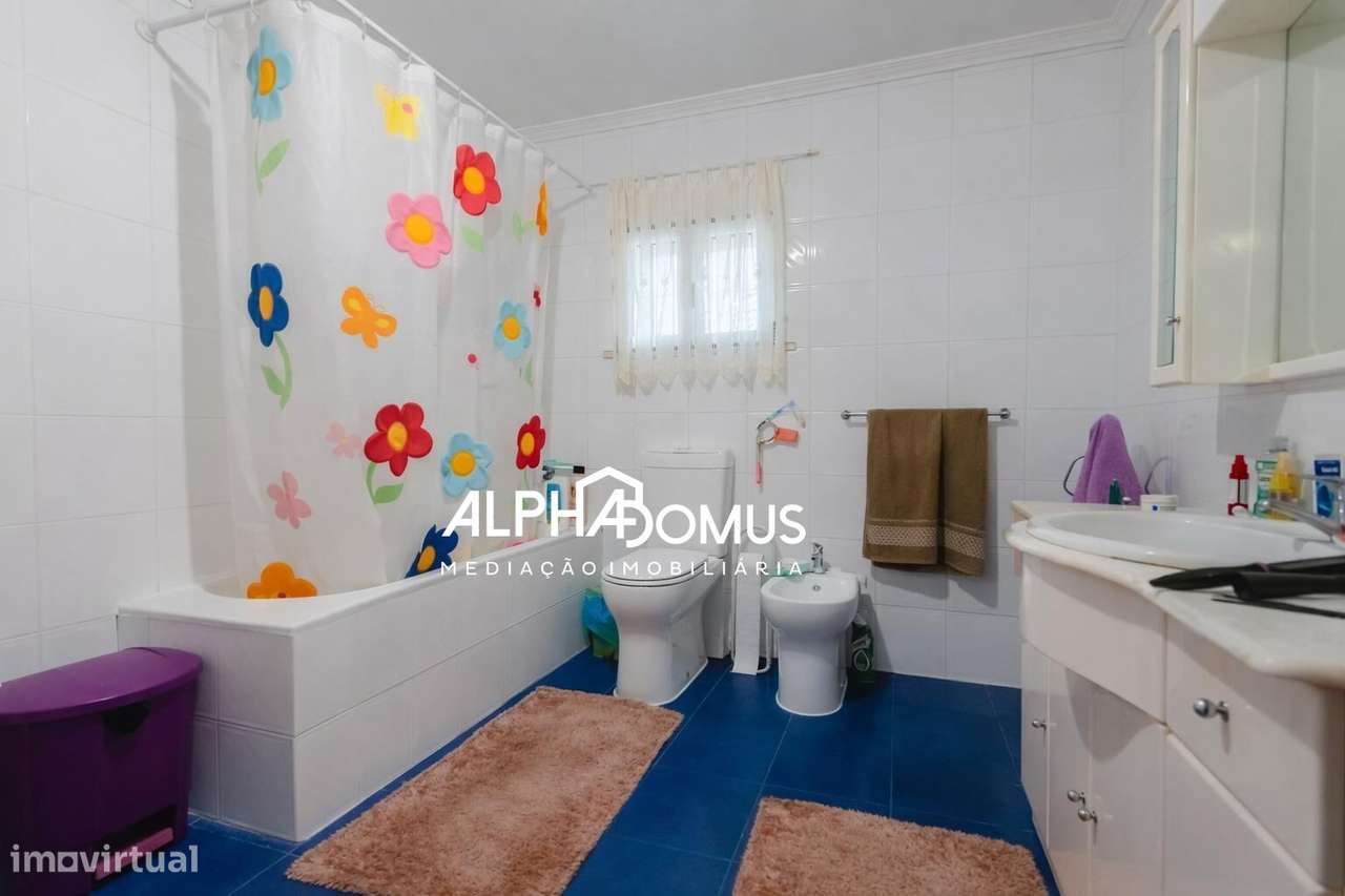 Moradia isolada com piscina, anexo e terreno, em Barosa.-13