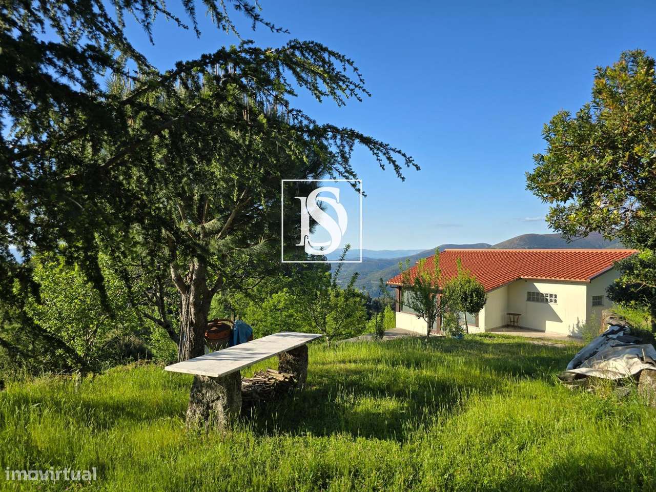 MORADIA T1 RENOVADA COM 10.000 m² – BUSTELO, AMARANTE-36