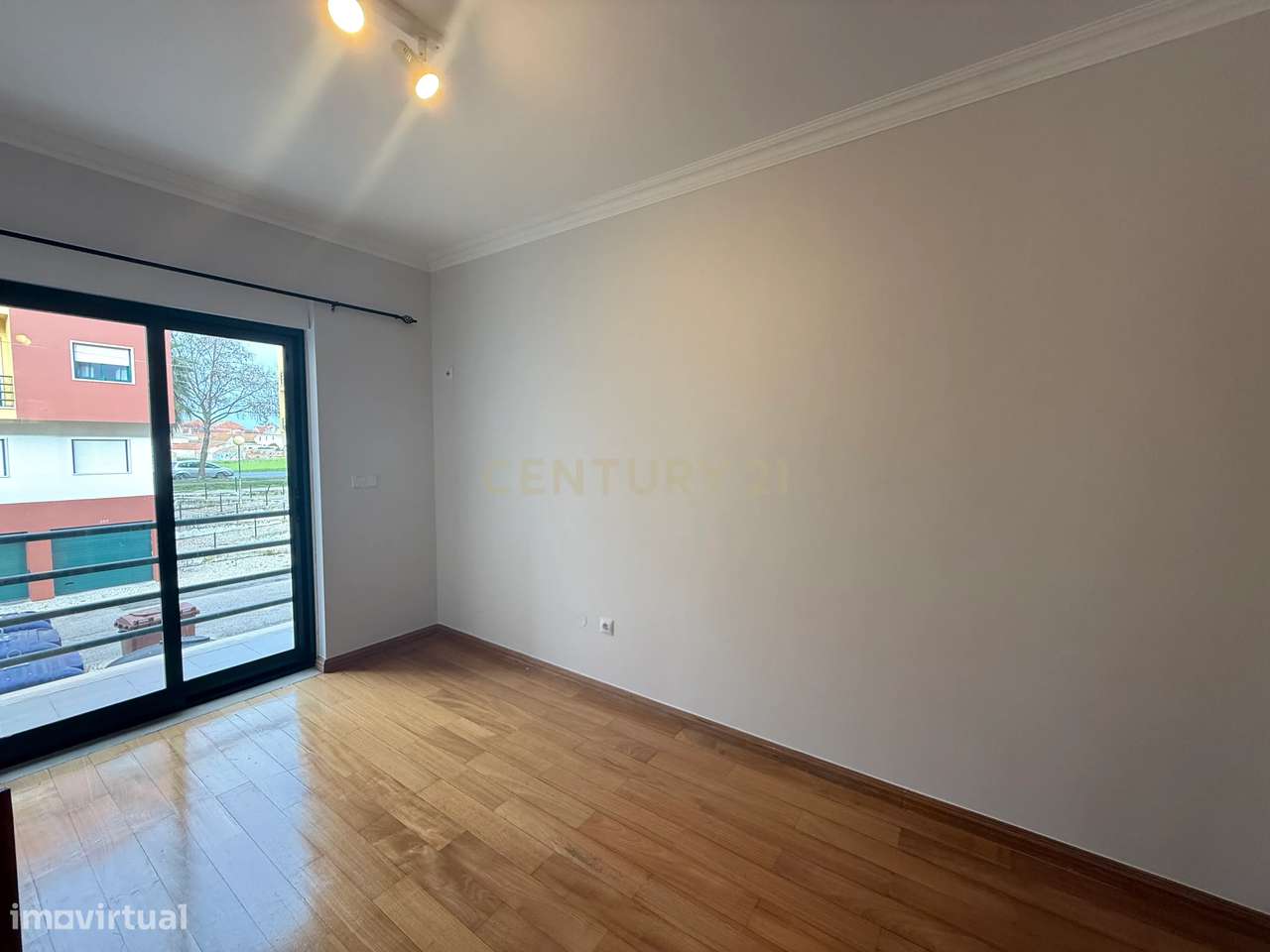 Viver no centro do Montijo com conforto, tranquilidade e tudo à porta-11