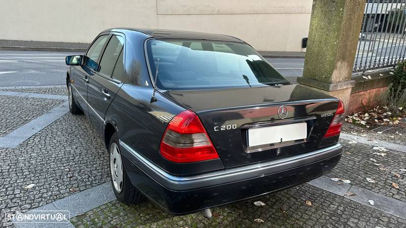 Mercedes-Benz C 200 D Elegance - 7