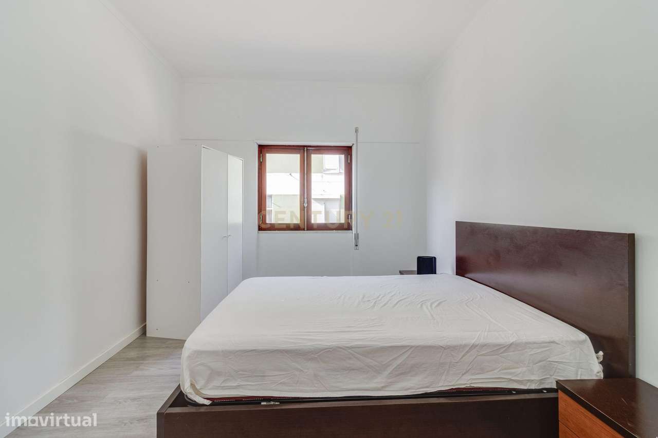 A sua primeira casa pode começar aqui Apartamento T2 Baixa Banheira-13