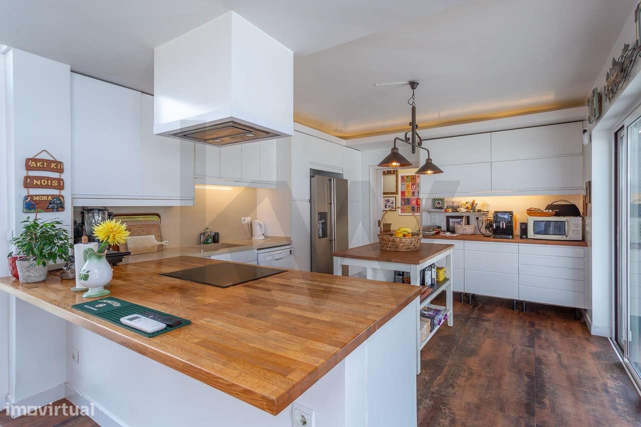 Moradia de Luxo T3 + 1 com Piscina e Jardim Privado em Alcabideche, Ca-34