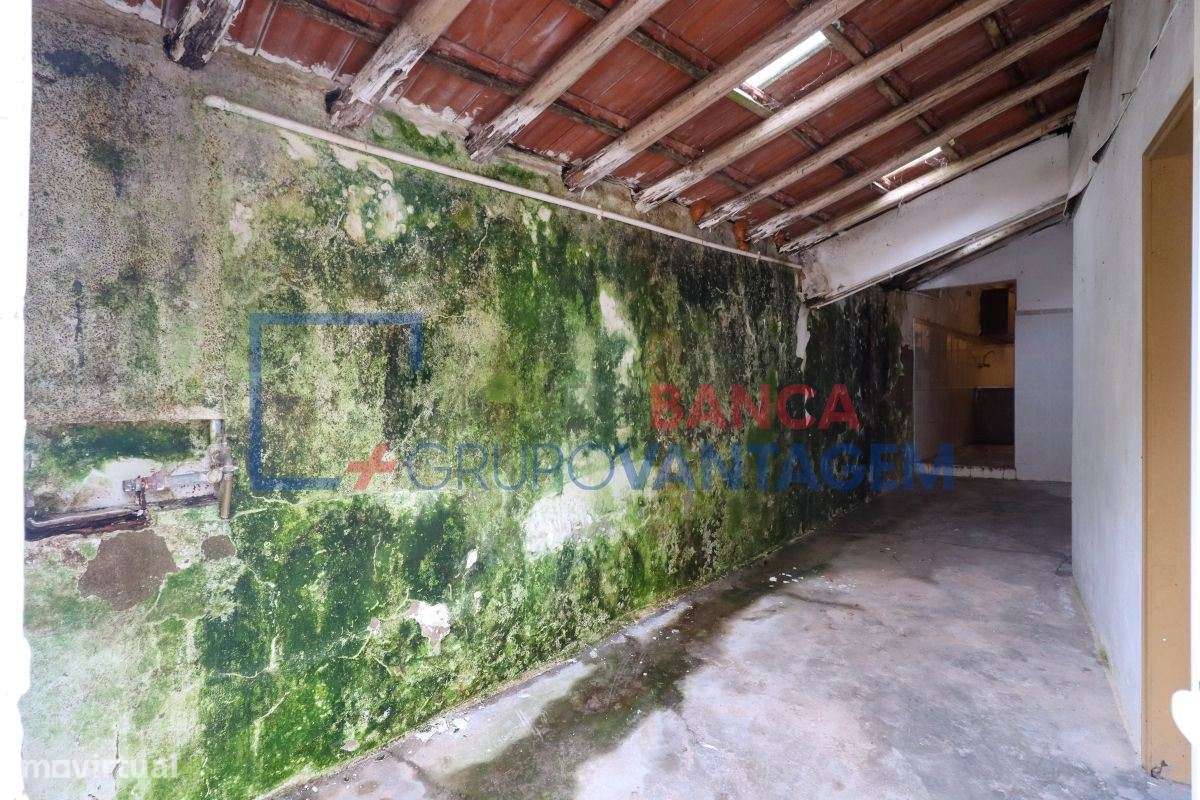 Moradia T2 para recuperar no Cercal - Cadaval - Grande imagem: 3/29