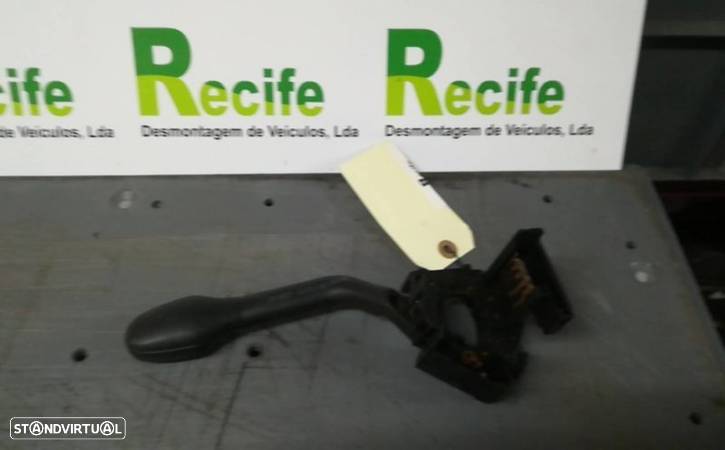 Manete/ Interruptor Limpa Vidros Volkswagen Polo (6N2) - 3