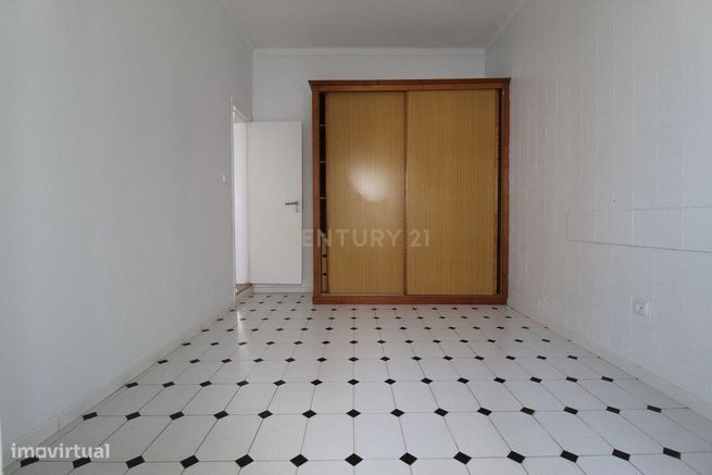 Apartamento T1 em Santa Luzia-6