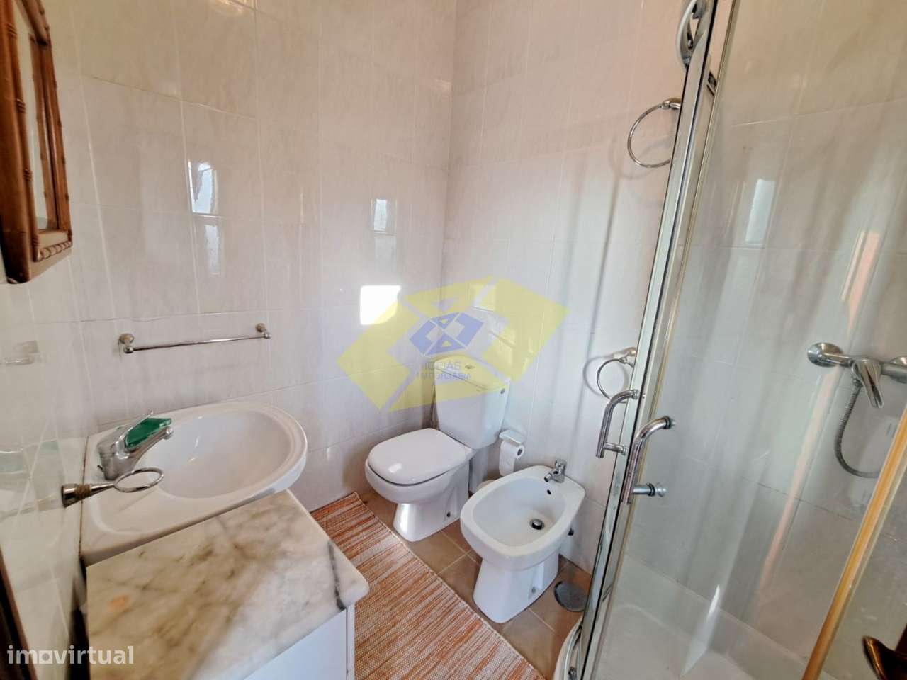 Moradia T3 em Felgueiras c/ 3 pisos-16
