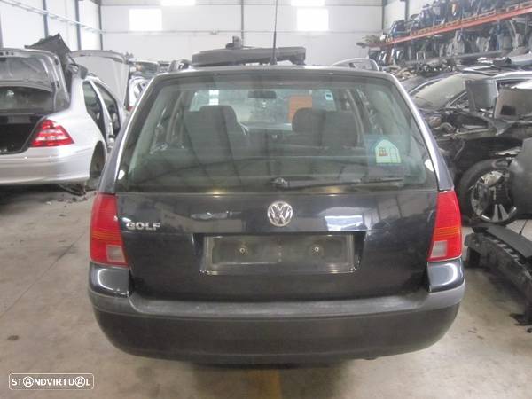 VW Golf IV Variant 1.4 16v de 2001 para peças - 4