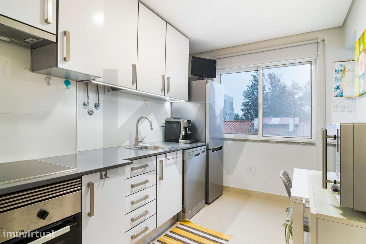 Apartamento T3 Renovado - Amora-4