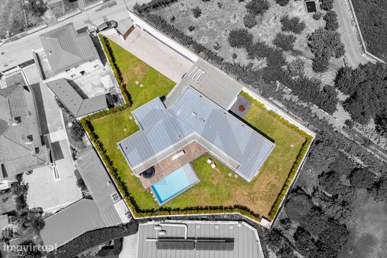 Moradia Térrea de Luxo com Piscina, Onde o Sonho se Torna Realidade-48