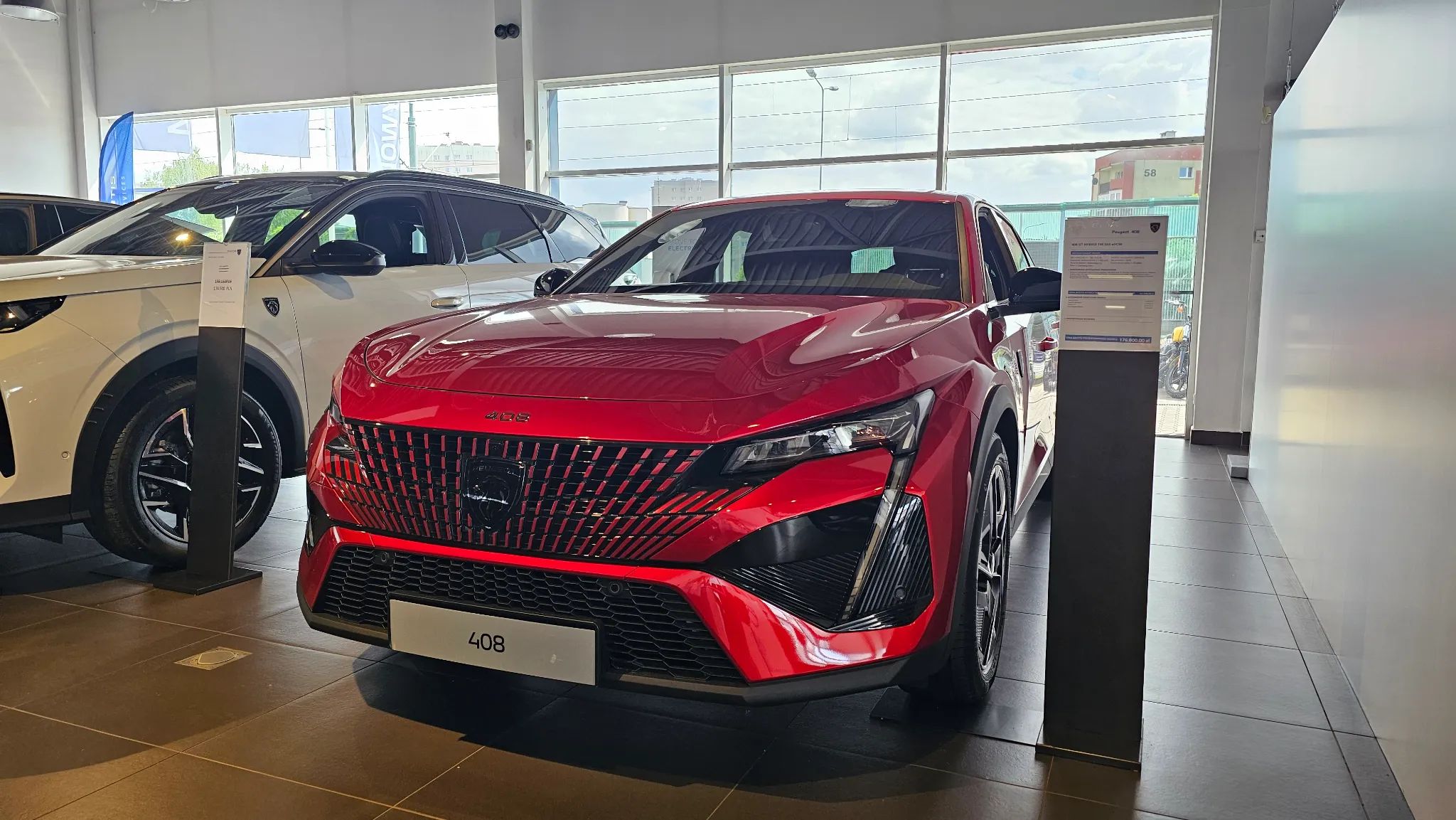 GT HYBRID 1.2 136KM eDCS6. Nowy rejestrowany . Produkcja 2025
