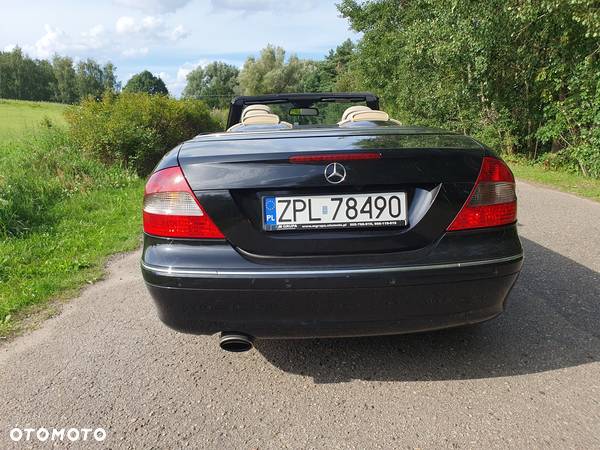 Mercedes-Benz CLK - 4