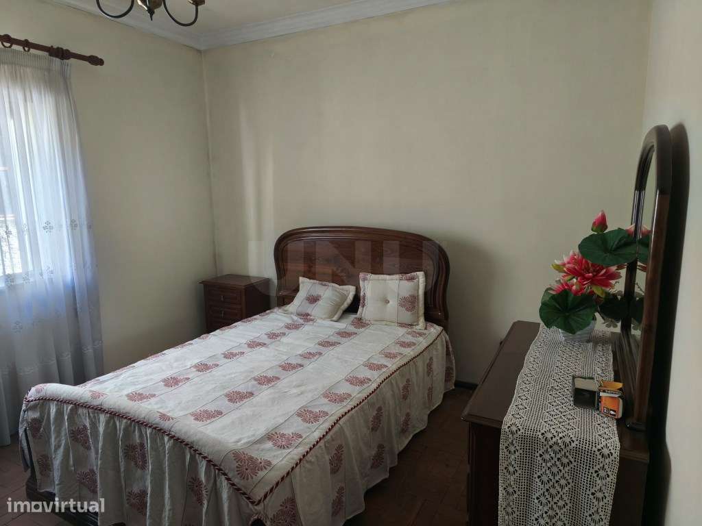 Moradia, em aldeia tranquila, em excelente estado de conservação, p...-7