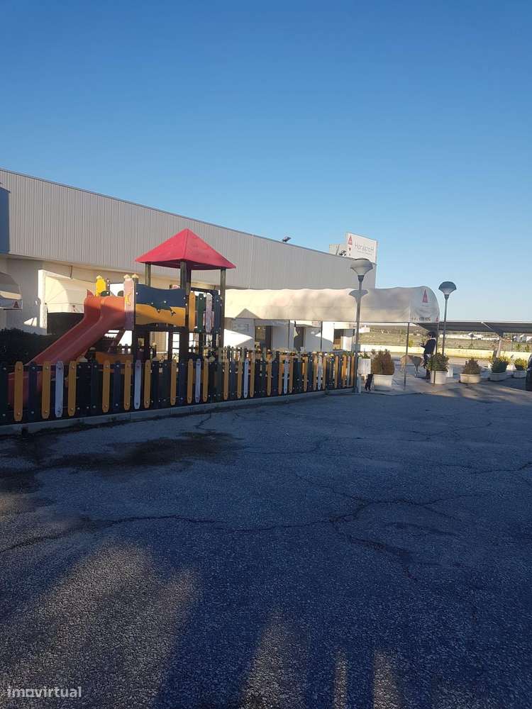 Restaurante com terreno em Elvas-16