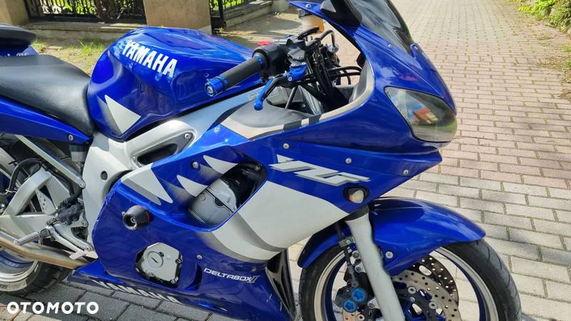 Yamaha R6 - 9