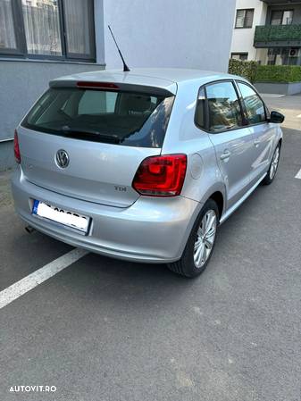 Volkswagen Polo 1.6 TDI Blue Motion Technology Comfortline - 3