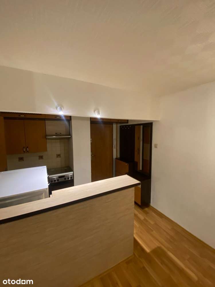 Kawalerka|BISKUPIN|4 Piętro|Gotowe do wprowadzenia|Blisko UM, PW, AWF|-4