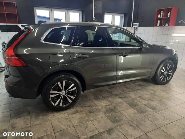 Volvo XC 60 D4 Momentum Pro - 6