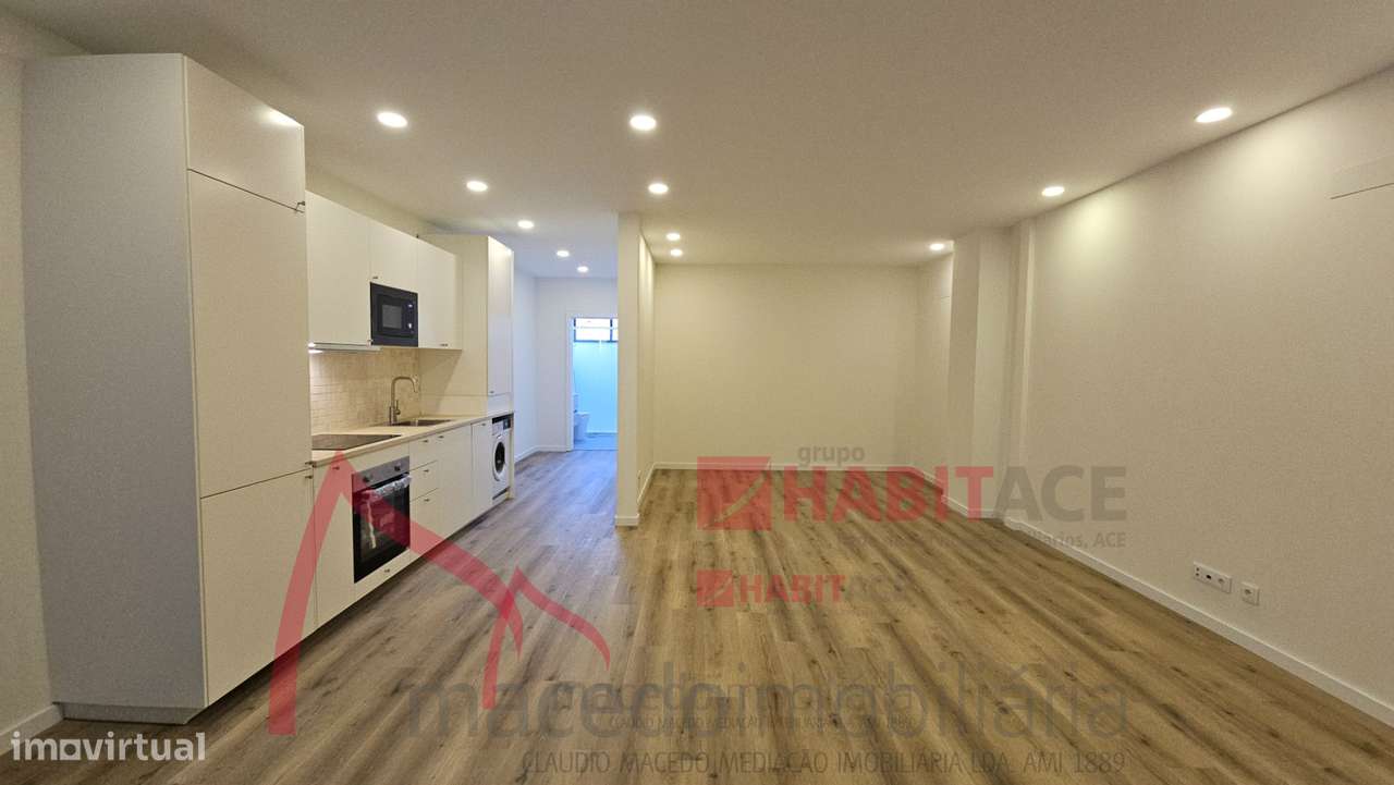 Apartamento T1+ escritório em S. Vicente - Grande imagem: 4/14