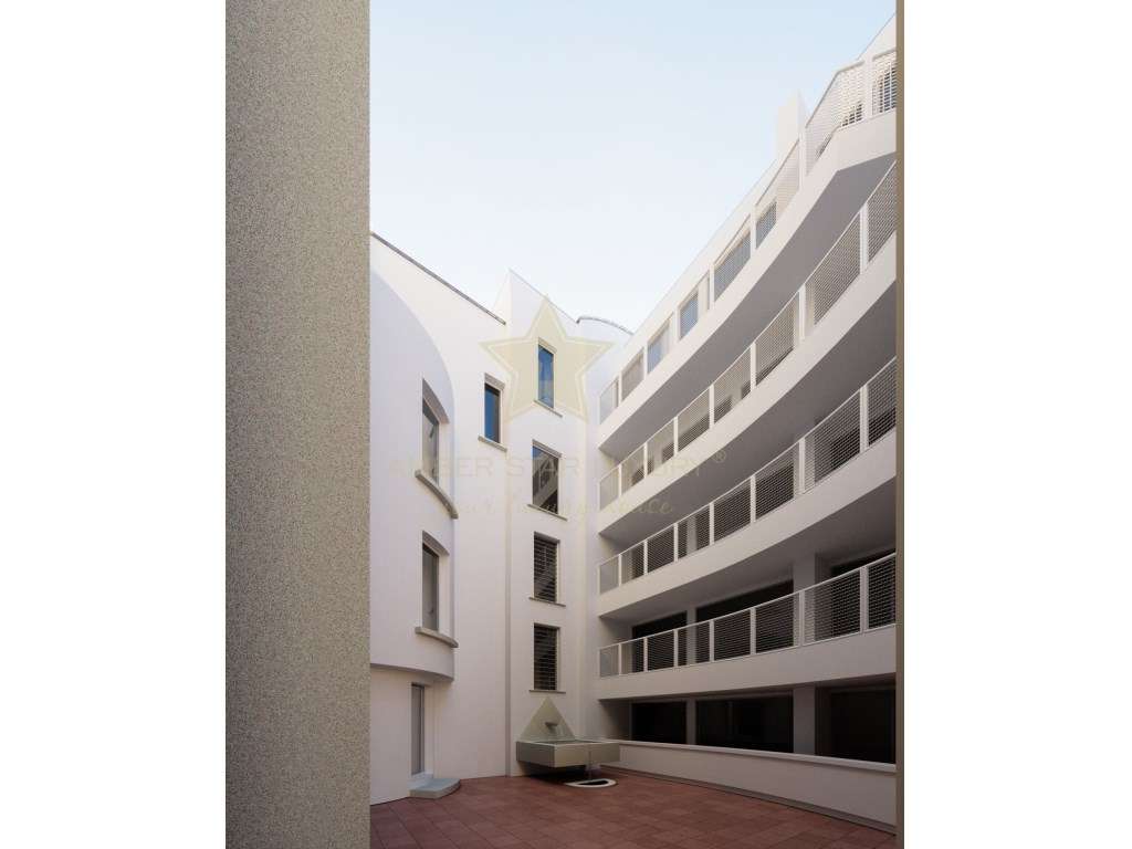 Apartamento T3 em Prédio de Requinte no Porto! - Grande imagem: 4/32