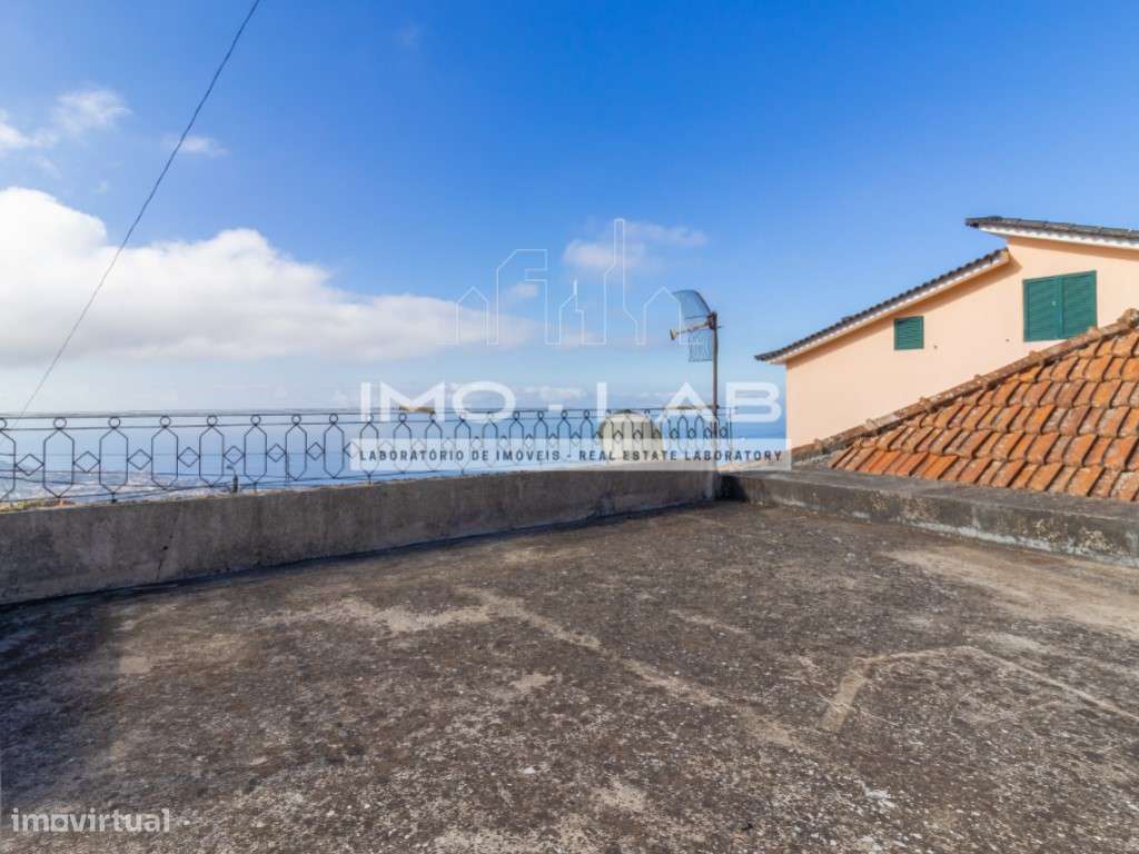 Moradia T2 - Ampla Garagem - Câmara de Lobos-16