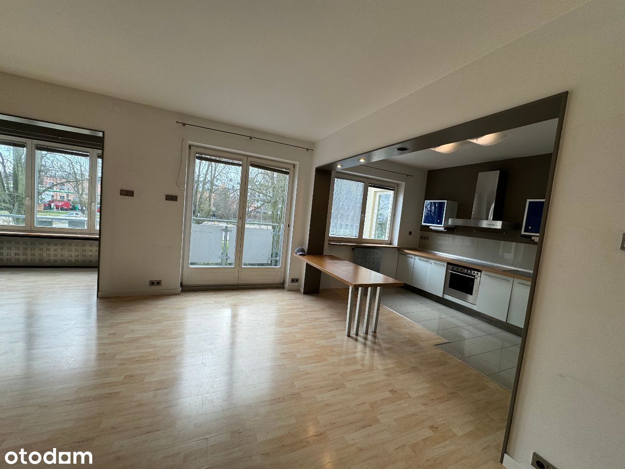 Apartament 3 pok. z garażem, Super lokalizacja.