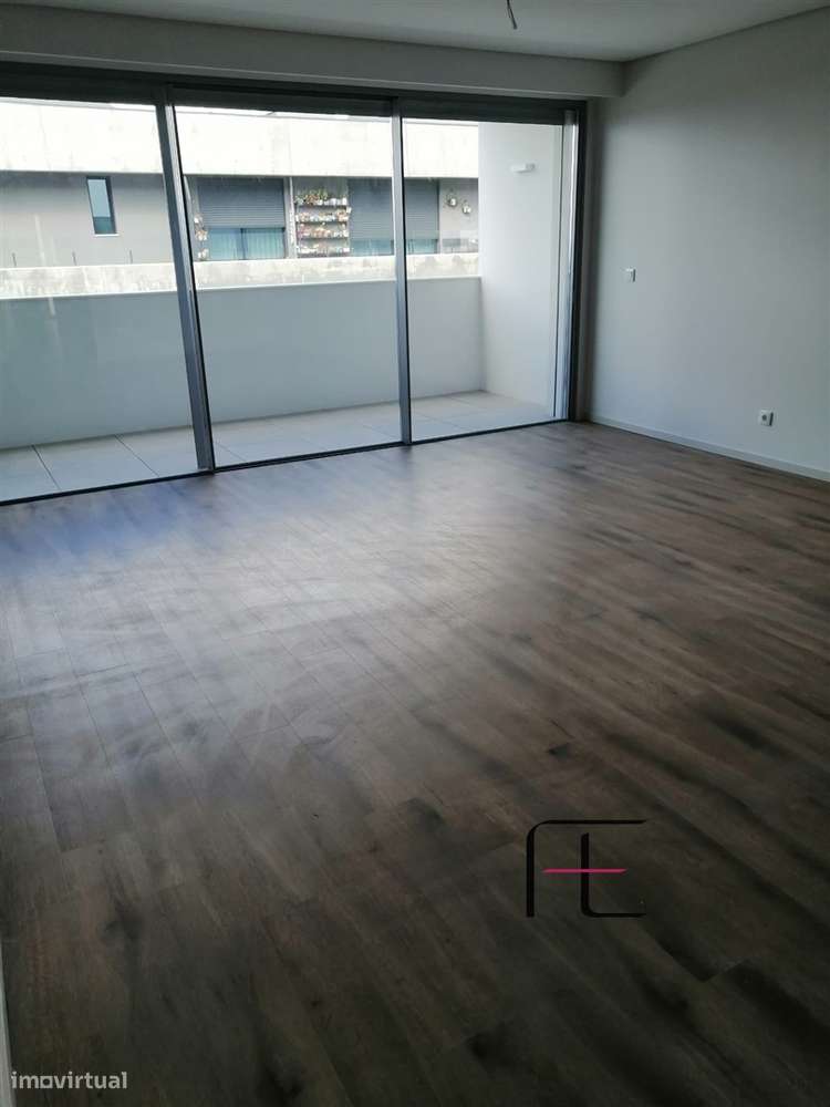 Apartamento T2 Venda em Mafamude e Vilar do Paraíso,Vila Nova de Gaia - Grande imagem: 5/6