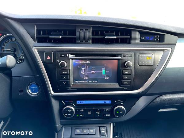 Toyota Auris 1.8 VVT-i Hybrid Automatik Design Edition - 24