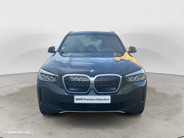 BMW iX3 Impressive - 9