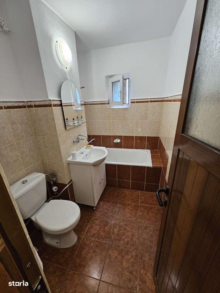 Vand ap cu 4 camere zona Sala Polivalenta-9