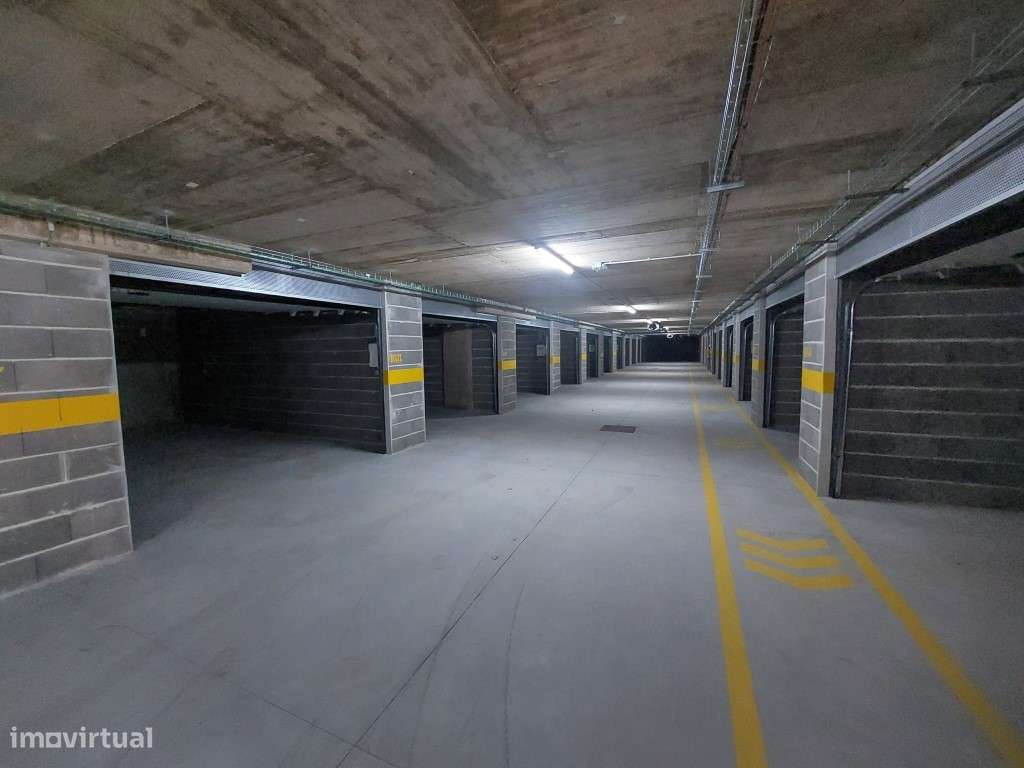 Garagem em Box e Lugares de Garagem em Portimão - Grande imagem: 5/16