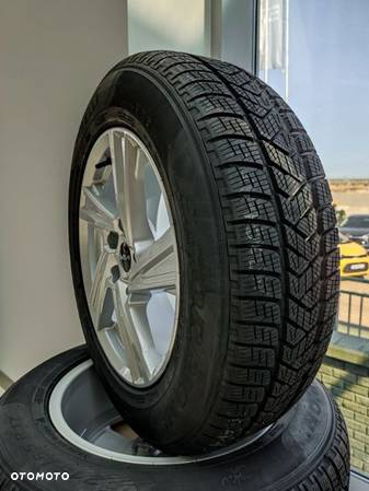 Kompletne koła zimowe KIA Sportage V NQ5 z oponami Pirelli Scorpion Winter 215/65/R17 - 4