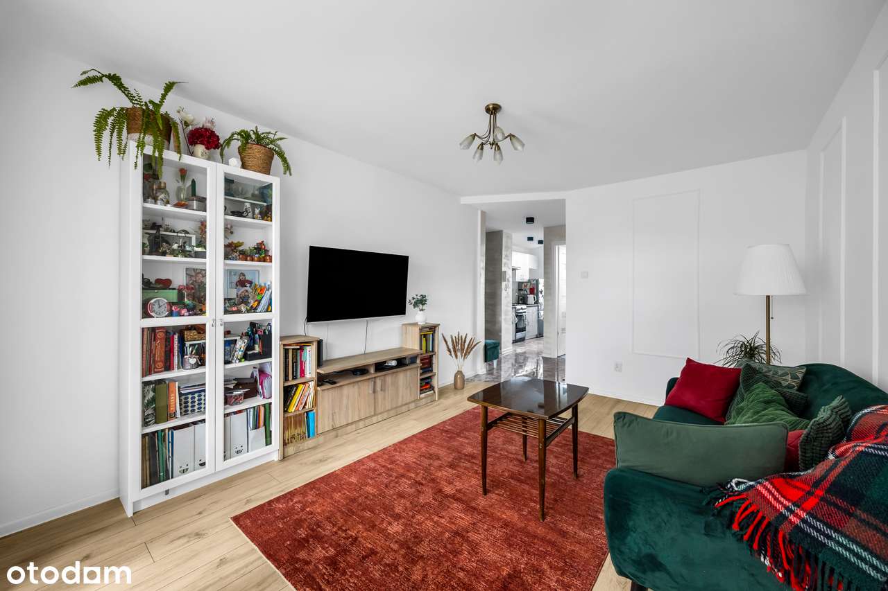 2 pok. Metro, oddzielna kuchnia, balkon z widokiem na ogród, piwnica-0