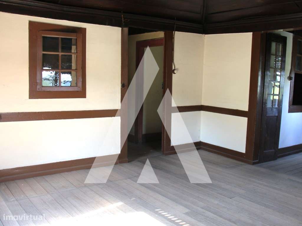 Quinta T6 histórica para recuperação, Guimarães.-5