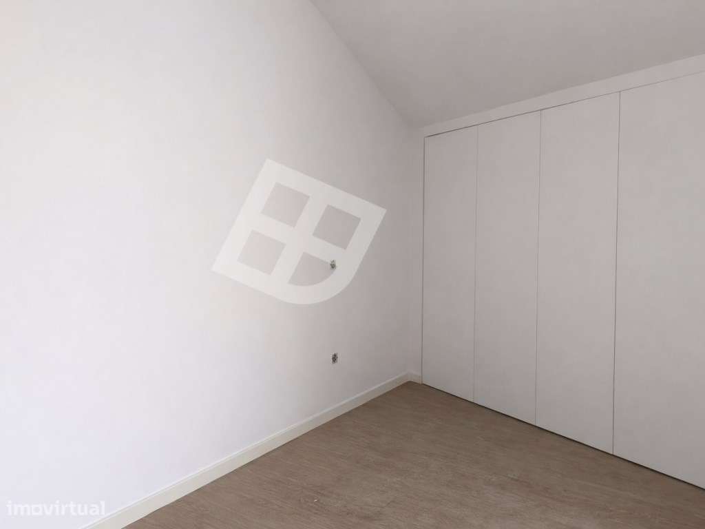Apartamento T2+1 Dúplex c/ terraço - Pronto Habitar | Esgueira-17