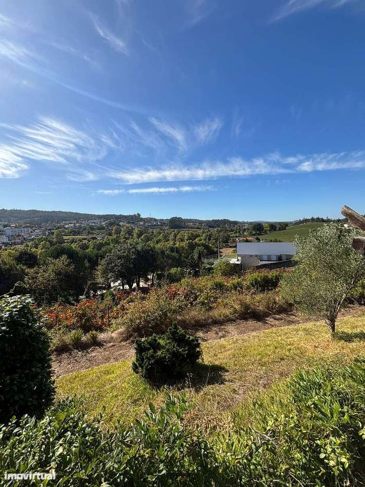 Imóvel de banco : apresente-nos a sua e-18