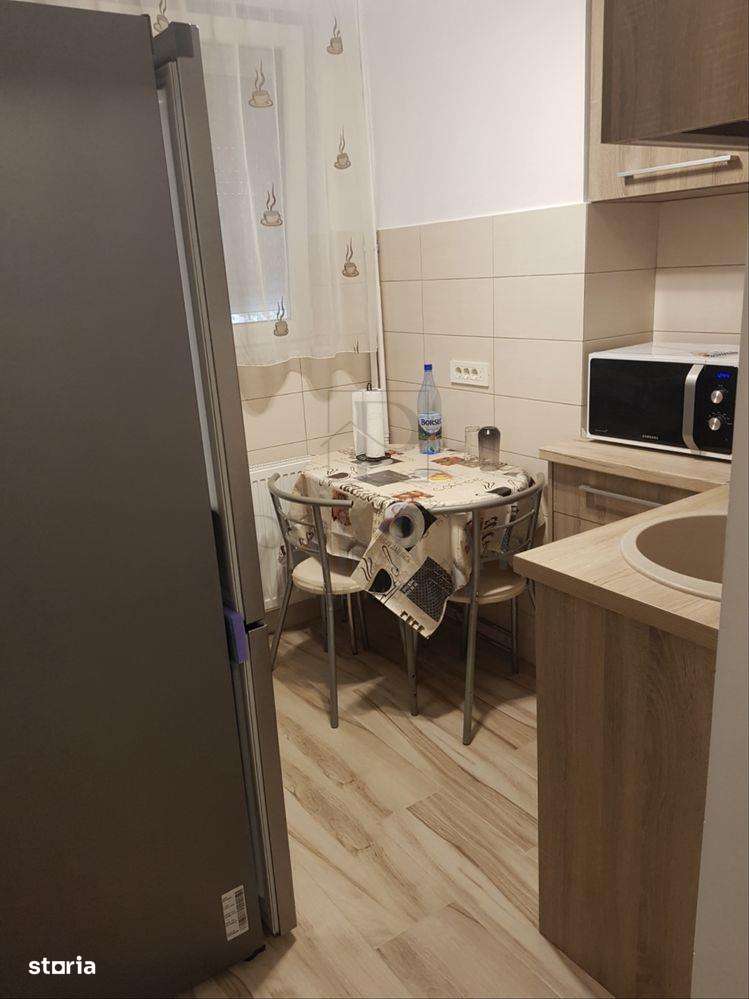 Central- 2 camere, decomandat, mobilat si utilat, renovat - Imagine principală: 4/7