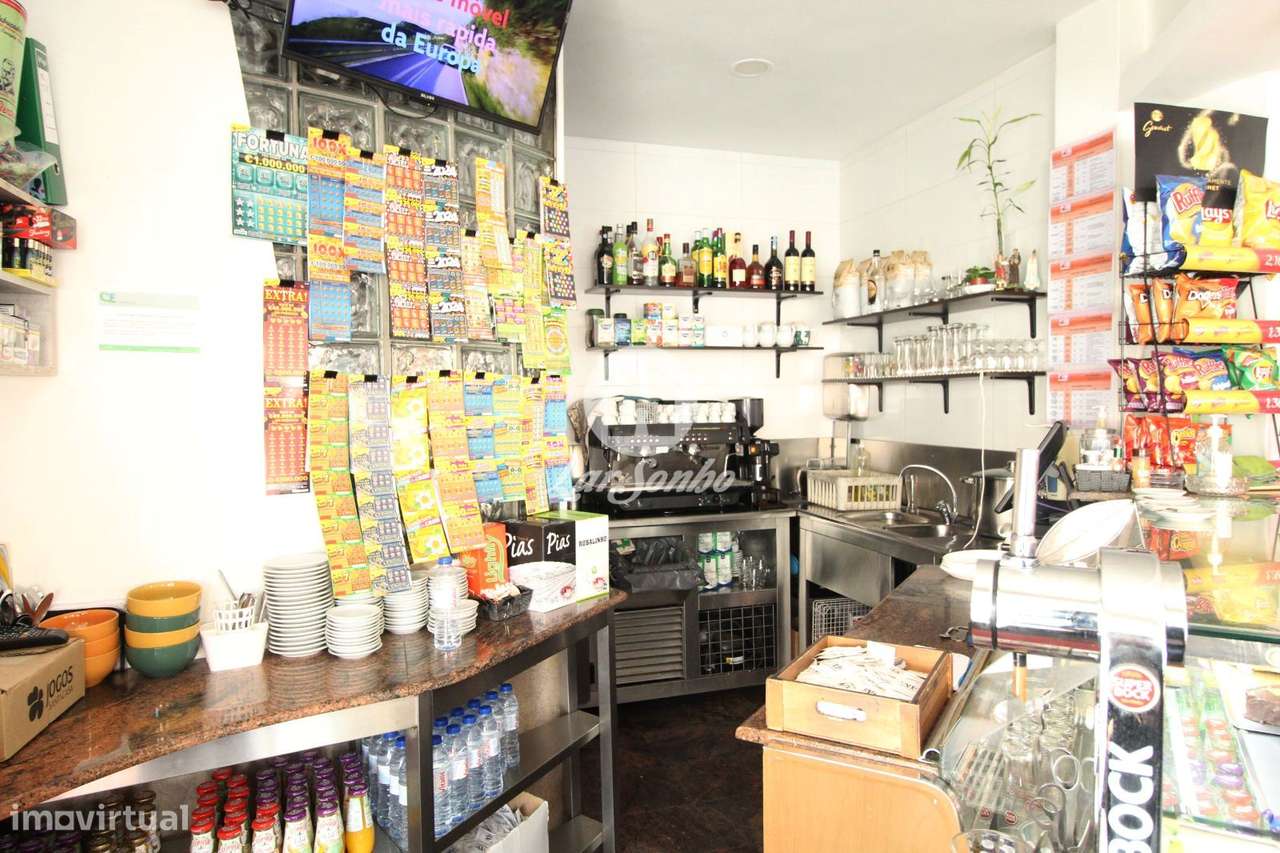 Trespasse café, muito bem localizado, em Coimbrões, V. N. Gaia - Grande imagem: 2/14