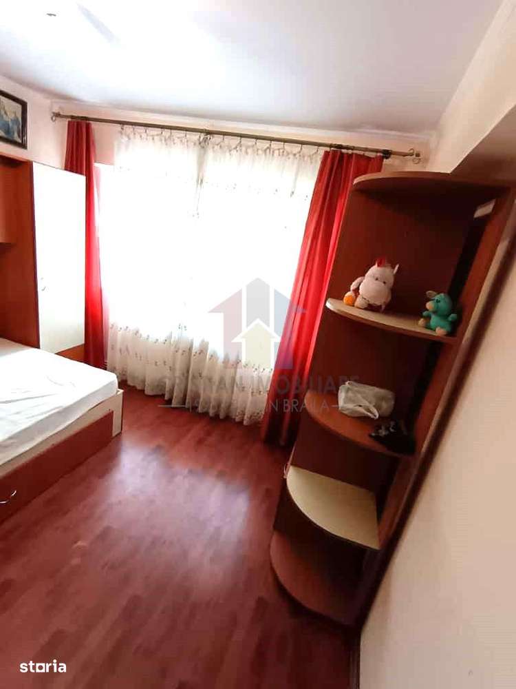 VEZI VIDEO! Ap 2 camere, Decomandat, Etaj 3, zona Radu Negru - Imagine principală: 4/12