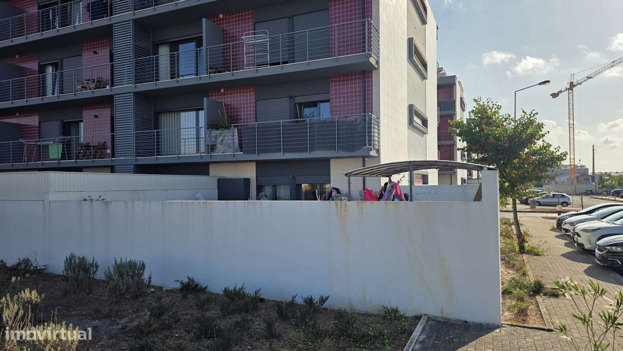 T3, c/terraço, amplo e soalheiro a 2 min. centro M.Grande-39
