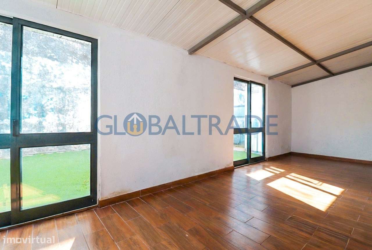 Moradia T3 com Terraço em Valbom-17