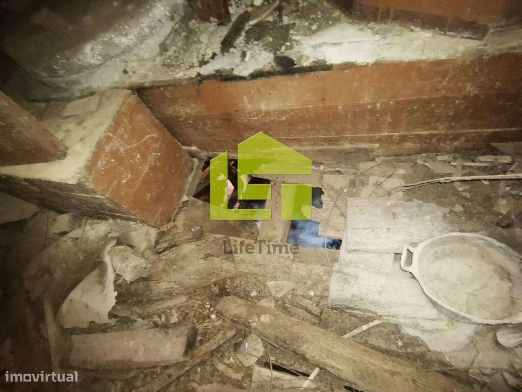 Moradia com Moinho Para Recuperar - Grande imagem: 3/48