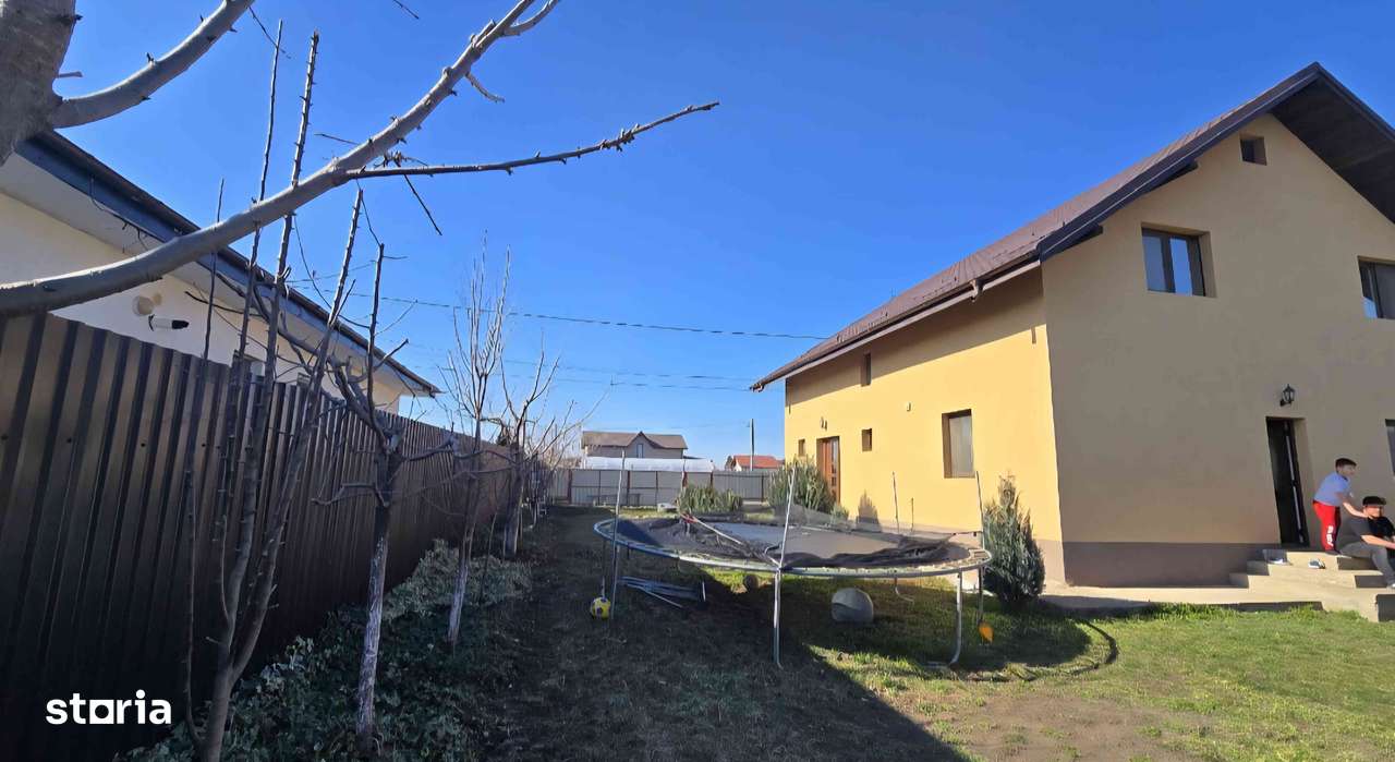 Casa de vanzare 5 km de Copou-6