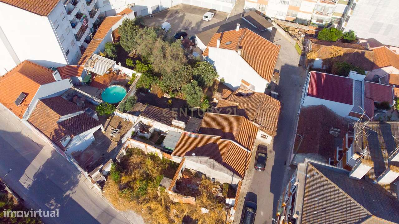 Terreno Urbano de 293m² para Venda no Entroncamento - Grande imagem: 5/12