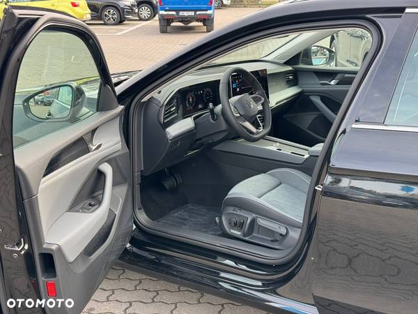 Volkswagen Passat 2.0 TDI EVO Business DSG - 23