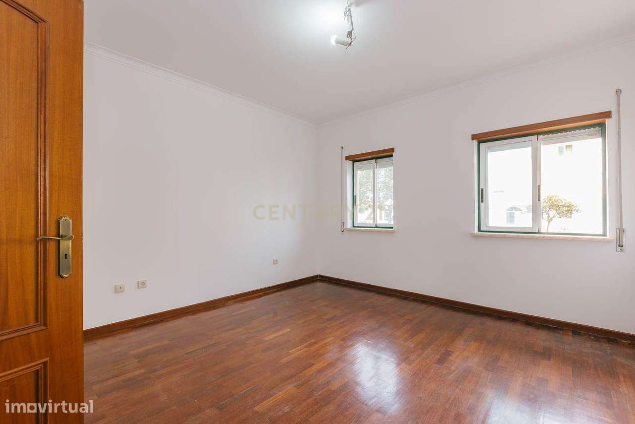 Apartamento T2 no Samouco com terraço - Grande imagem: 5/35