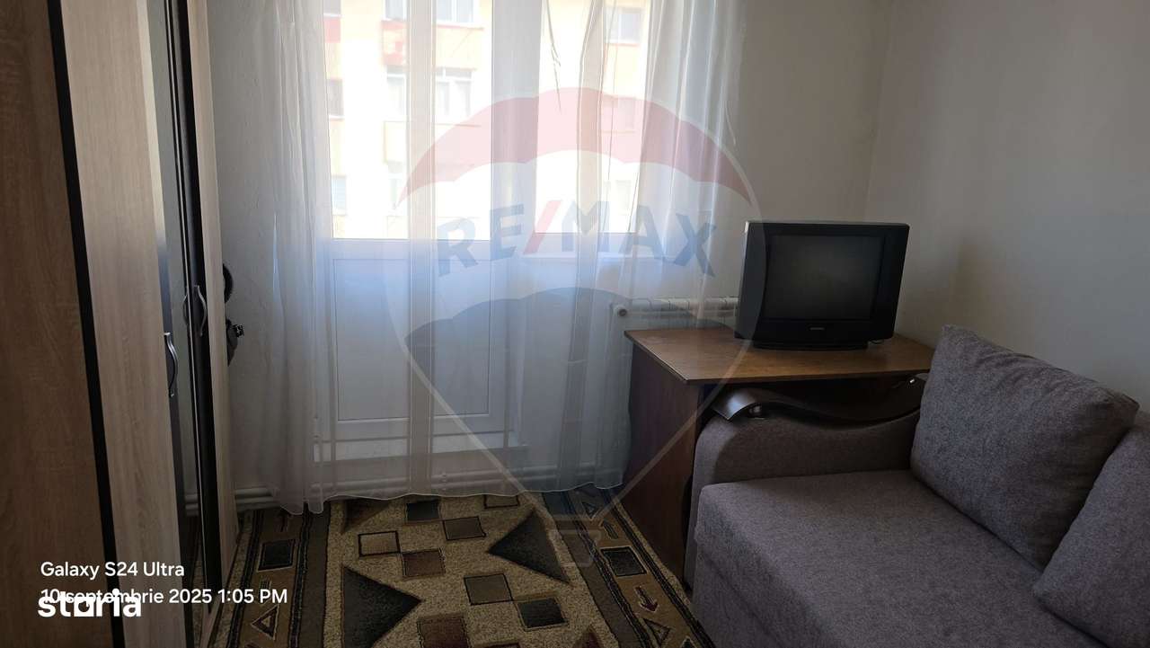 Apartament 4 camere de inchiriat in Radauti - Imagine principală: 4/7