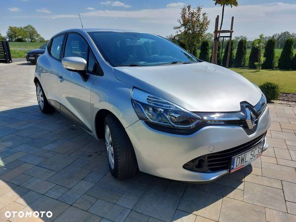 Renault Clio 1.2 16V 75 TomTom Edition - 27