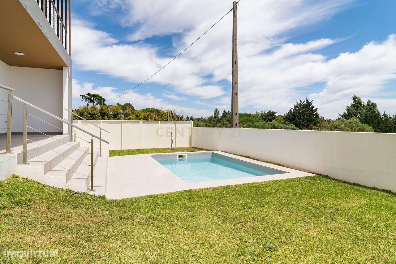 Moradia T4 isolada | Quinta D. Isabel de Abreu com garagem e piscina-5