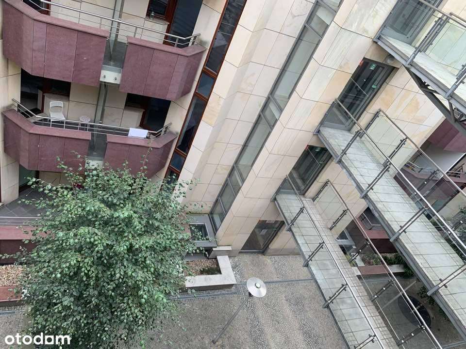 Przestronne 2-pokojowe mieszkanie z balkonem i garażem-15