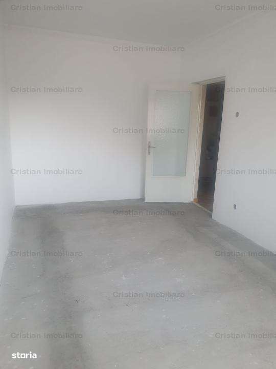 SUPER PRET! Bariera Calarasi ULTRACENTRAL  3 camere - Imagine principală: 5/9